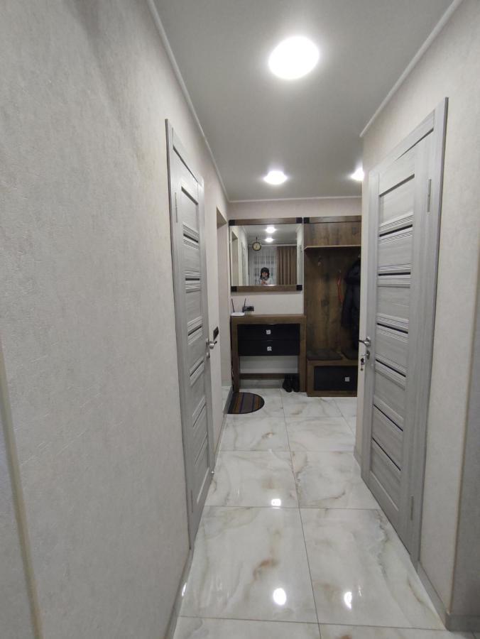 Lux Apartment In City Center Кременчук Екстер'єр фото