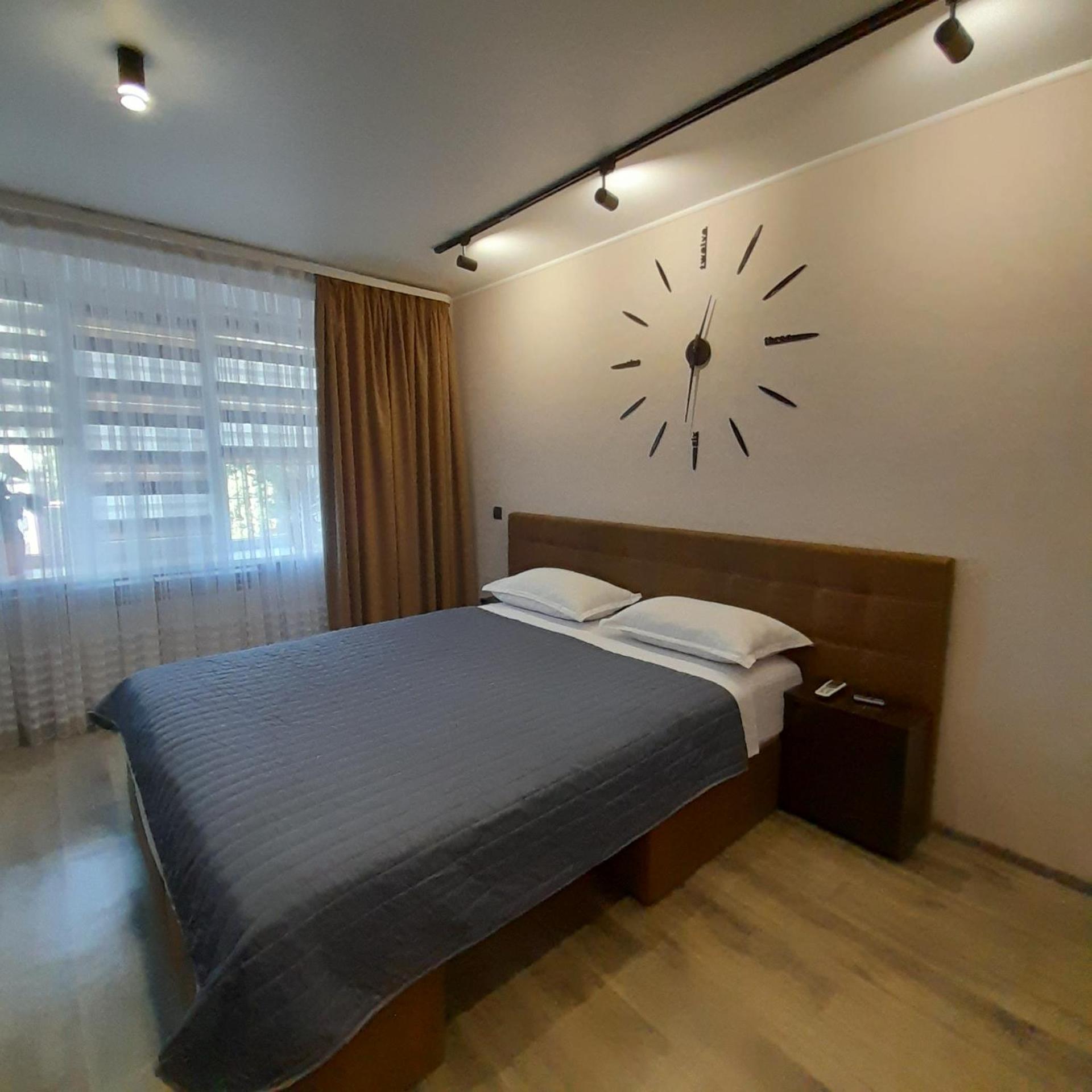 Lux Apartment In City Center Кременчук Екстер'єр фото